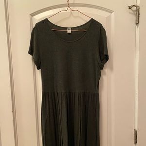 Old Navy Grey Short Sleeve Dress